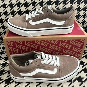 Vans Ward Sneakers- Size 2